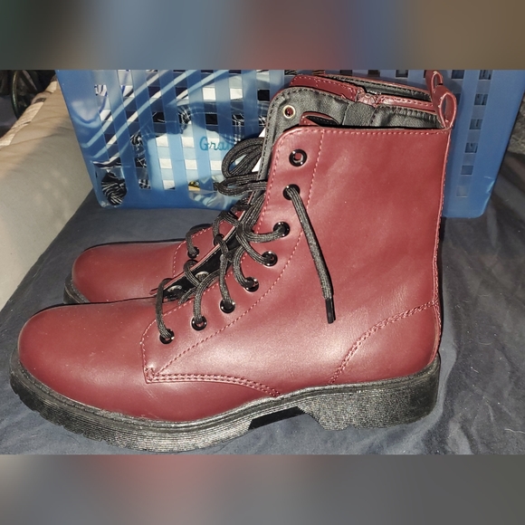 Time and tru maroon combat boots - Picture 2 of 5